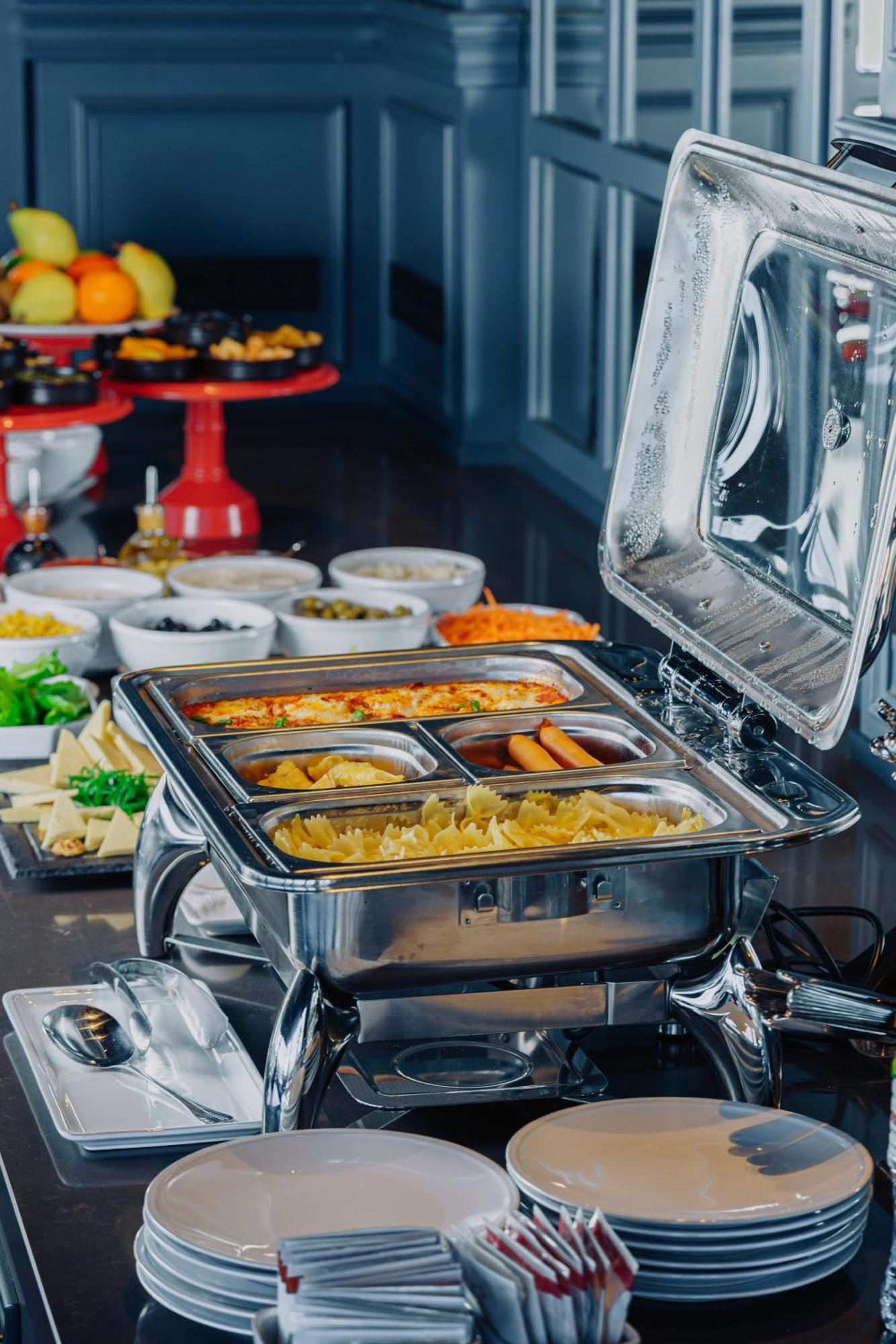 Tapis Rouge Design Boutique Hotel 巴统 外观 照片 A chafing dish